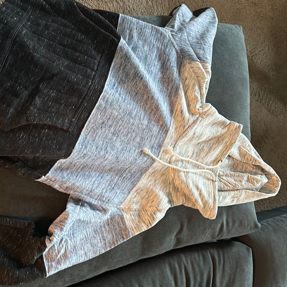 Men’s ninja cool lock hoodie size M